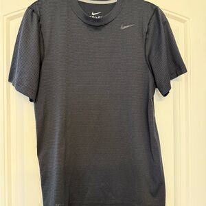 Nike Gray Short Sleeve Tee